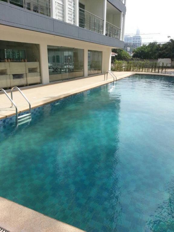 R-Con Rest Sea Hotell Pattaya Exteriör bild